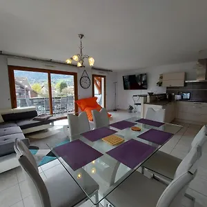  Appartement Au Cœur De St Jorioz, Spacieux Avec Terrasse Et Vue Montagne.